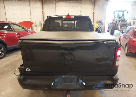 2019 Ram 1500 Big Horn/Lone Star 4X4 5'7 Box z USA, uszkodzony, nr VIN 1C6RRFFG6KN695392